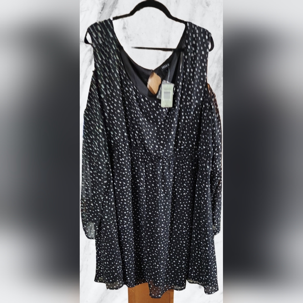 Torrid Size 5 Heart Cold Shoulder Dress